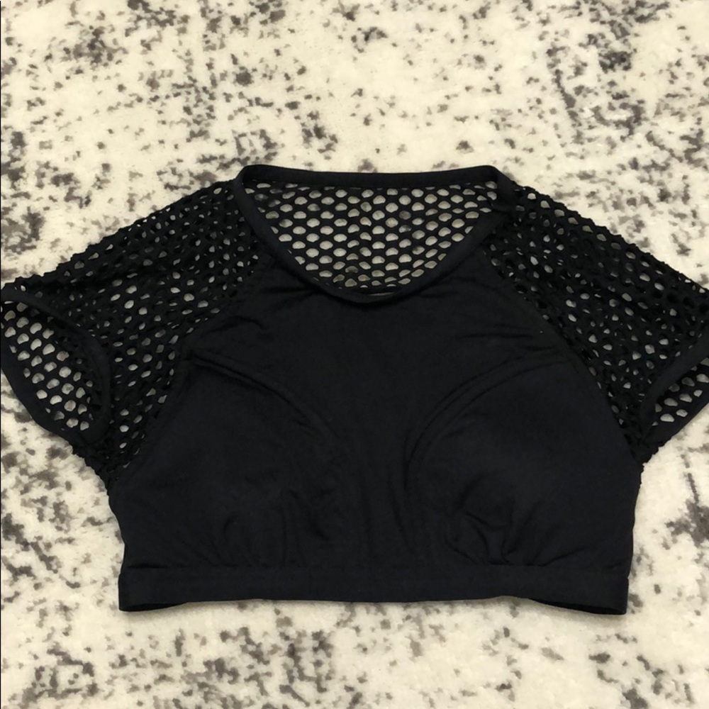 Black swim top xs